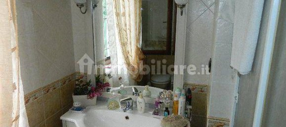 5-Zimmer Haus in Carrara, Italy, Nr. 51775 9