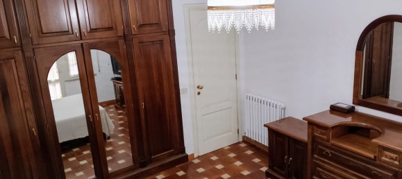 4 bedrooms Apartment in Subiaco, Italy No. 348233 7