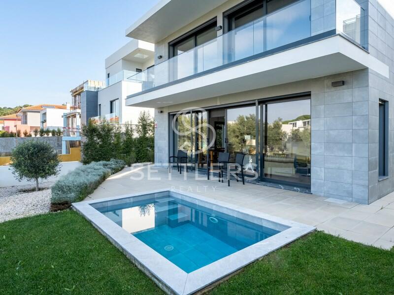 3 bedrooms House in Cascais, Portugal No. 129315