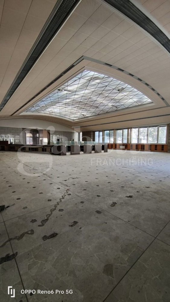 Oficina en Biella, Italy 2850 m² No. 57946