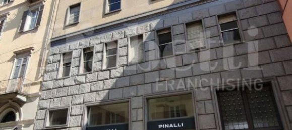 Oficina en Biella, Italy 2850 m² No. 57946 11