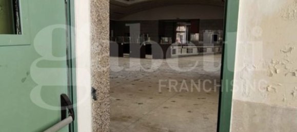 Oficina en Biella, Italy 2850 m² No. 57946 8