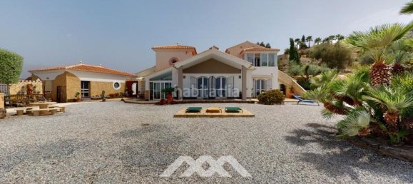 4 bedrooms Villa in Sayalonga, Spain No. 45998 23