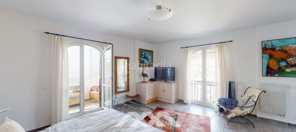 4 bedrooms Villa in Sayalonga, Spain No. 45998 10