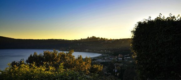 3غرفة منزل ذو طابقين في Marino, Italy رقم 46711 30