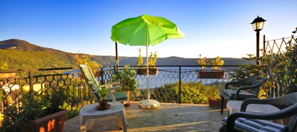 3غرفة منزل ذو طابقين في Marino, Italy رقم 46711 34