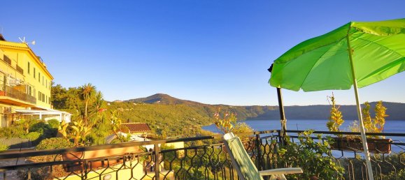 3غرفة منزل ذو طابقين في Marino, Italy رقم 46711 7