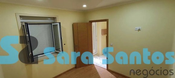 2 غرف نوم منزل في Porto, Portugal رقم 159781 3