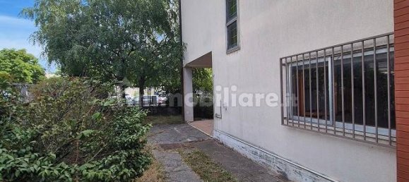 3 bedrooms Villa in Legnago, Italy No. 272910 9