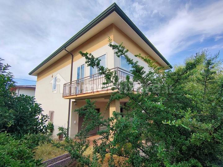 3 bedrooms Villa in Legnago, Italy No. 272910