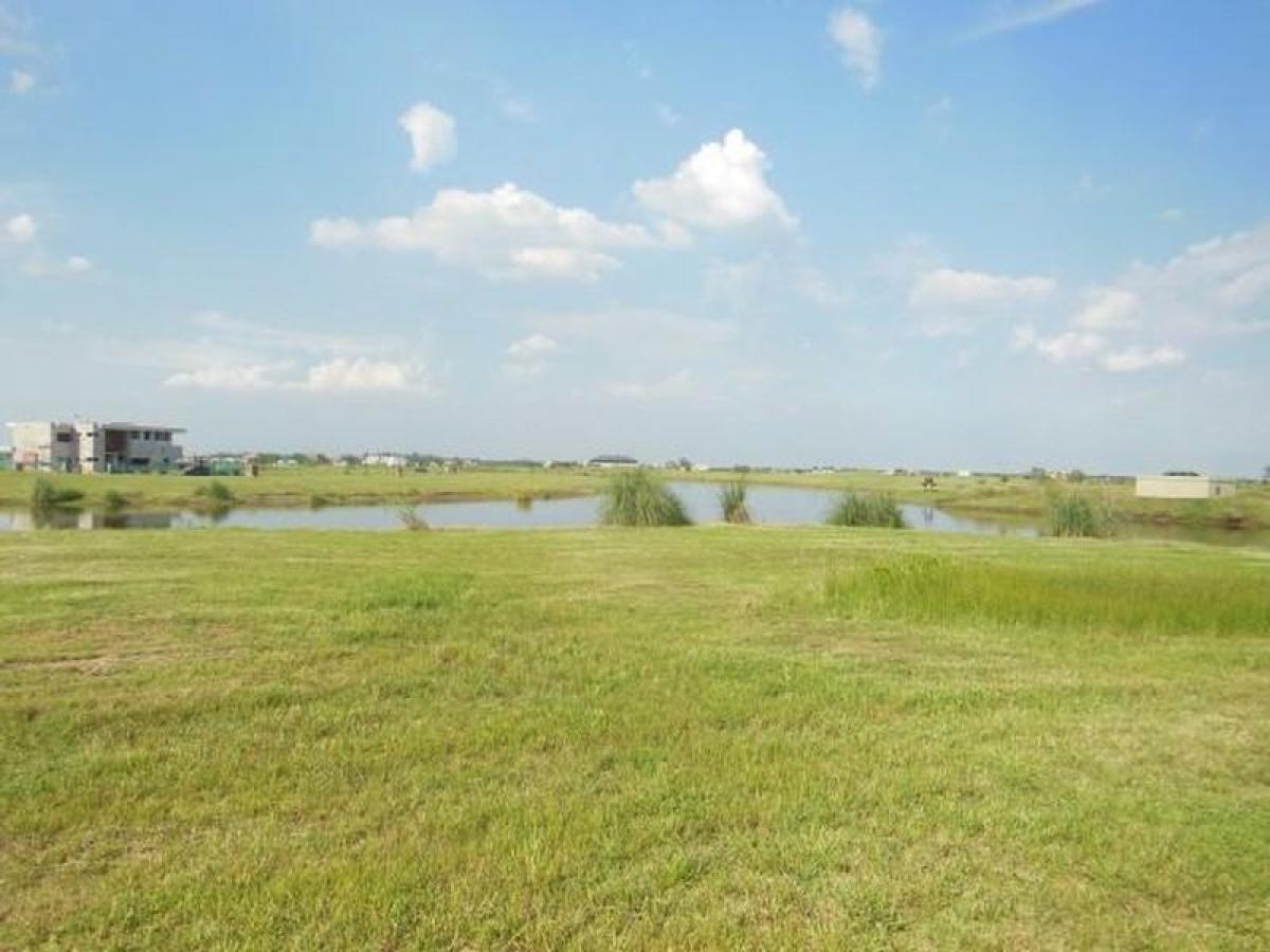  Land in Tigre, Argentina No. 48016