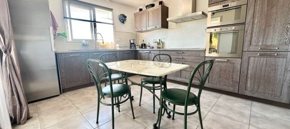 3 bedrooms Villa in Narbonne, France No. 313600 5