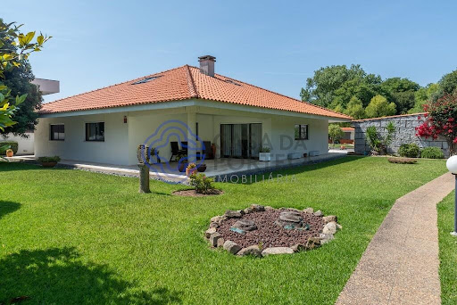 3 chambres Villa à Vila Nova de Gaia, Portugal No. 216941