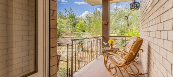 2 bedrooms Apartment in Ronciglione, Italy No. 282465 9