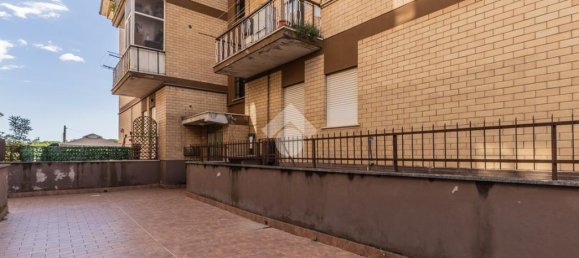 2 bedrooms Apartment in Ronciglione, Italy No. 282465 4