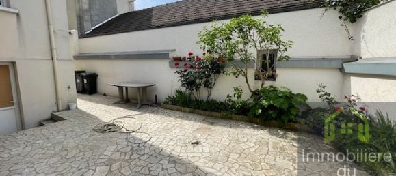 2 bedrooms House in Neuilly-Plaisance, France No. 182851 4