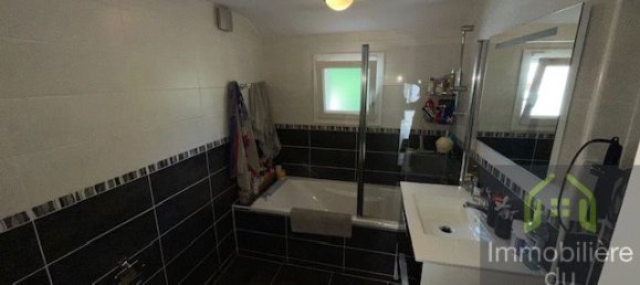 2 bedrooms House in Neuilly-Plaisance, France No. 182851 18