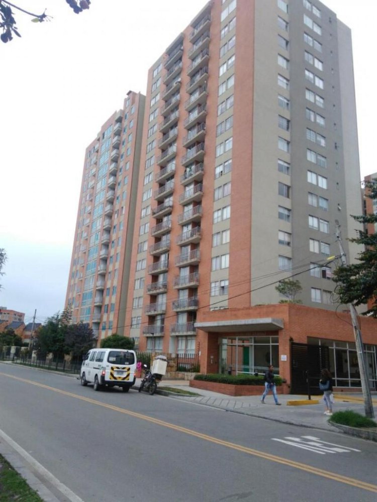 3 bedrooms House in Bogota, Colombia No. 14688