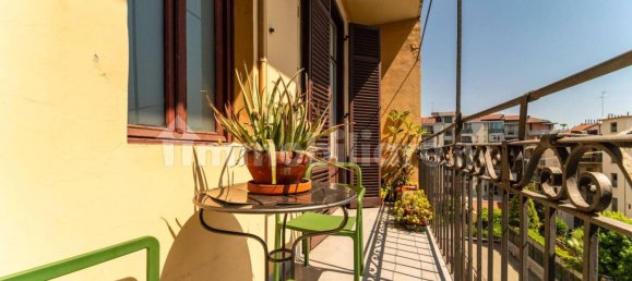 3 bedrooms Apartment in Turin, Italy No. 336302 3