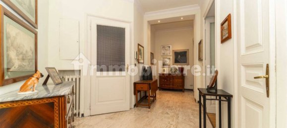 3 bedrooms Apartment in Turin, Italy No. 336302 6