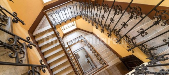 3 bedrooms Apartment in Turin, Italy No. 336302 23