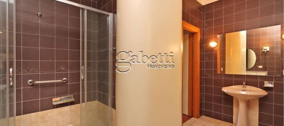 Дуплекс с 5 спальнями в Феррара, Италия № 359021 19