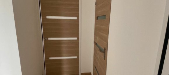 Building in Bethune, France No. 66827 10