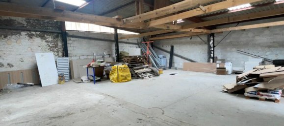 Building in Bethune, France No. 66827 11