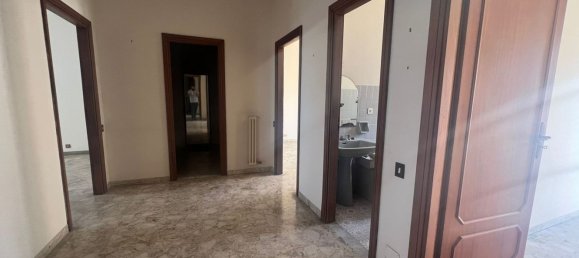Apartamento de 5 divisões em Lecce, Italy N.º 260011 12