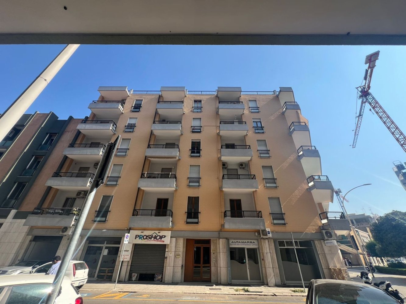 Apartamento de 5 divisões em Lecce, Italy N.º 260011