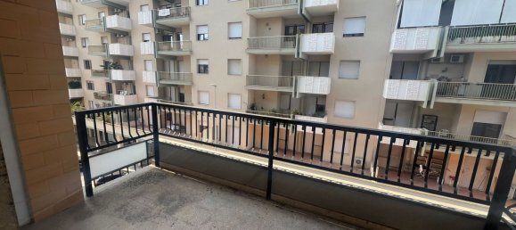 Apartamento de 5 divisões em Lecce, Italy N.º 260011 2