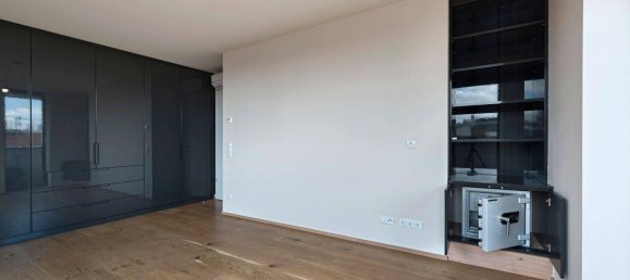 4-Zimmer Doppelhaus in Alsergrund, Austria, Nr. 114135 16