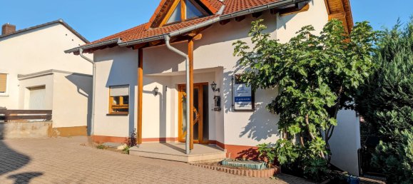 4 bedrooms Townhouse in Rhineland-Palatinate, Germany No. 198304 3