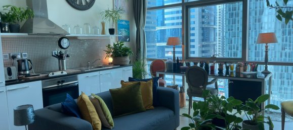 Studio in DIFC, UAE No. 9062 4