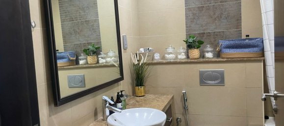 Studio in DIFC, UAE No. 9062 5