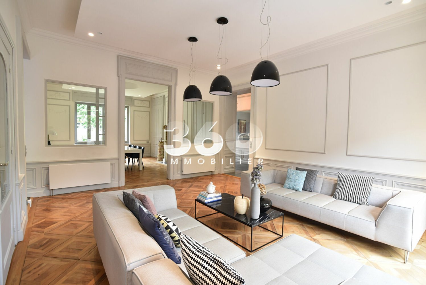 Apartamento de 4 dormitorios en Aix-les-Bains, France No. 199002