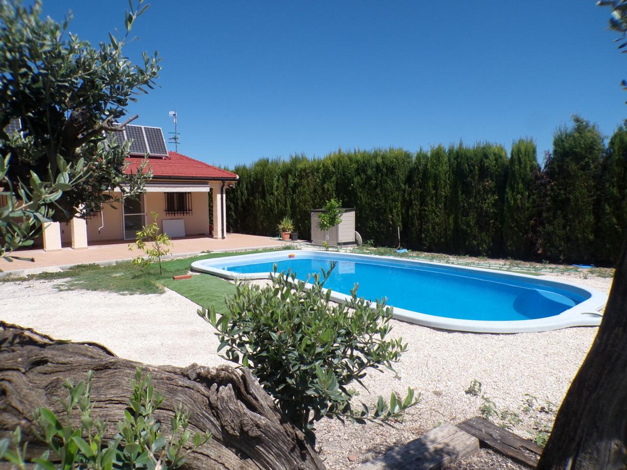 Дом с 3 спальнями в Аликанте, Испания № 211539