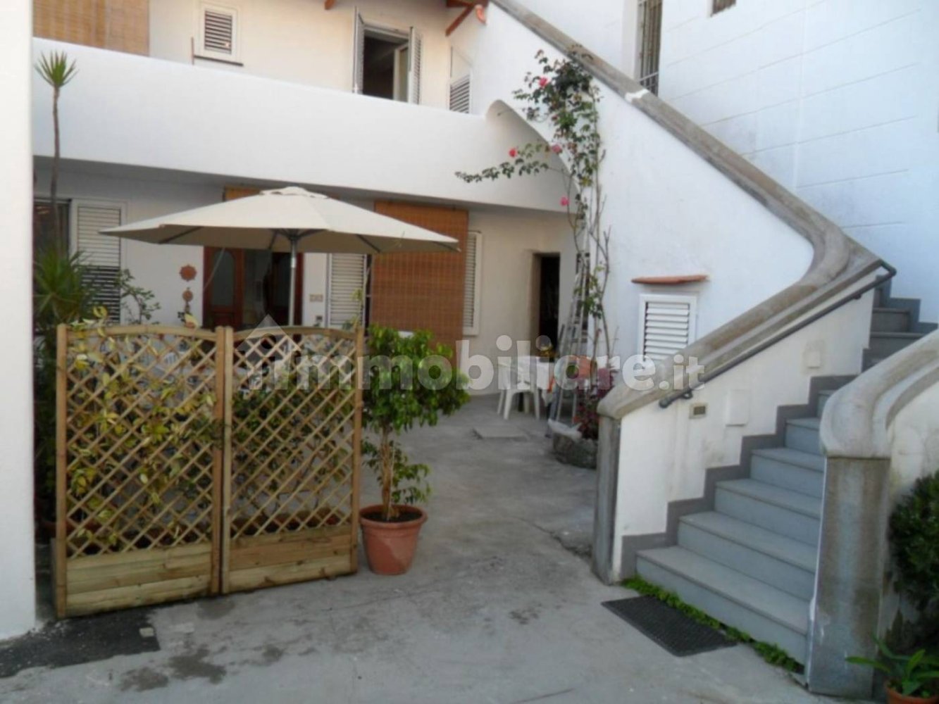 Apartamento de 2 dormitorios en Forio, Italy No. 218817