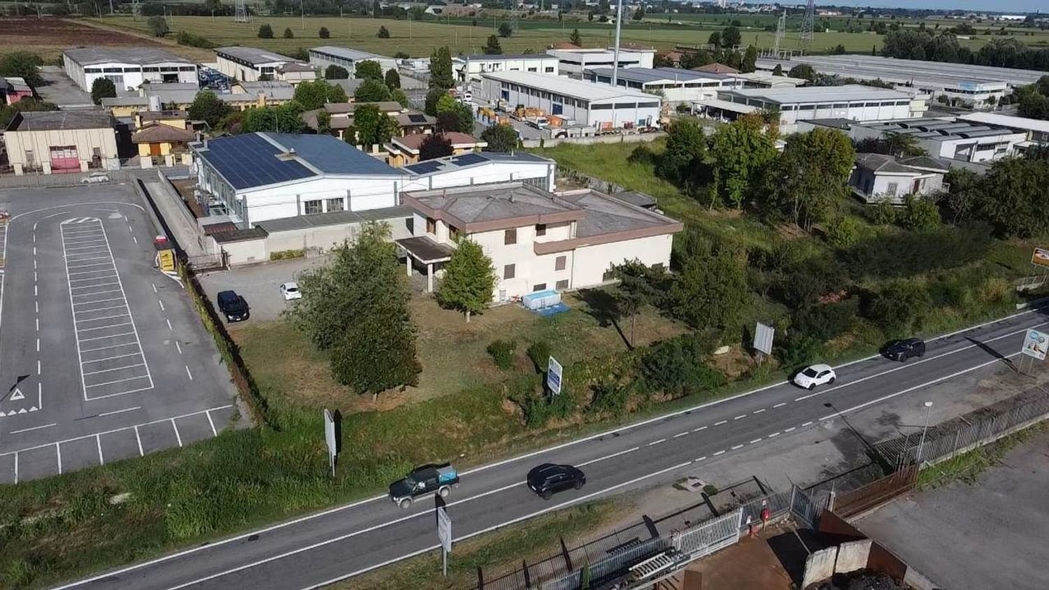 2370m² Land in Casalpusterlengo, Italy No. 310628