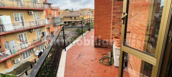 3 bedrooms Apartment in Rome, Italy No. 333644 11
