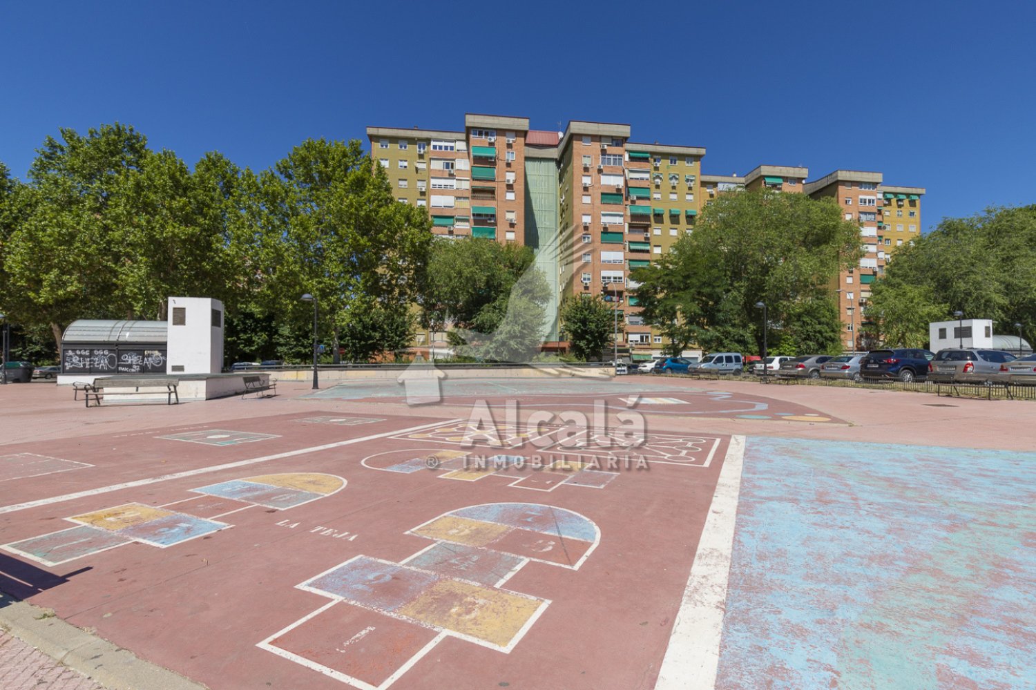 3 bedrooms Apartment in Alcala de Henares, Spain No. 271987