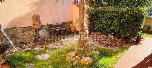 Apartamento de 2 dormitorios en Santa Luce, Italy No. 214287 3