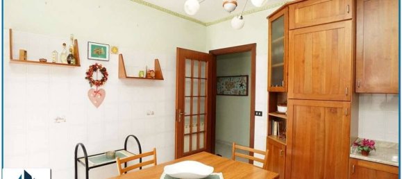 4 bedrooms Apartment in Messina, Italy No. 317699 6