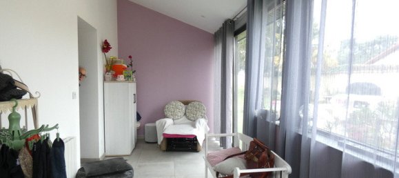 4 bedrooms Villa in Rhone, France No. 207859 3