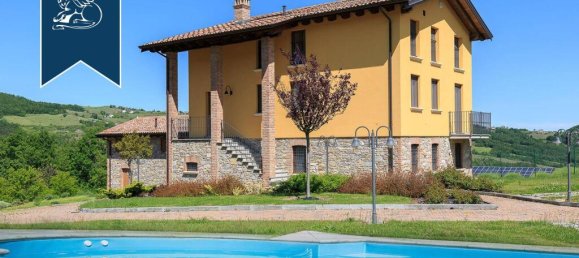 14 chambres Propriété commerciale à Lugagnano Val d'Arda, Italy No. 373666 3