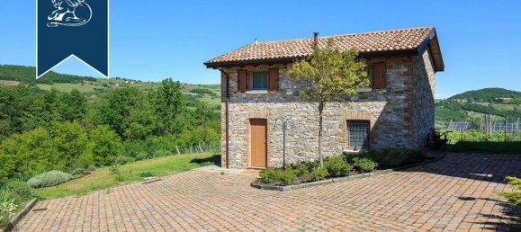 14 chambres Propriété commerciale à Lugagnano Val d'Arda, Italy No. 373666 11