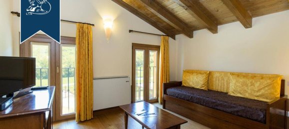 14 chambres Propriété commerciale à Lugagnano Val d'Arda, Italy No. 373666 30