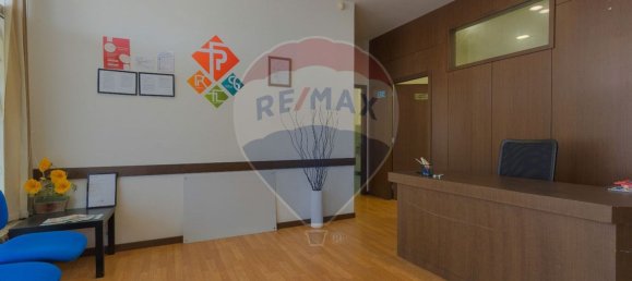 140m² Commercial property in Aveiro, Portugal No. 76215 2