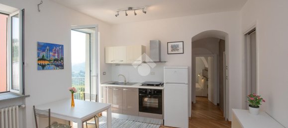 3 rooms Apartment in Magliolo, Italy No. 172332 4