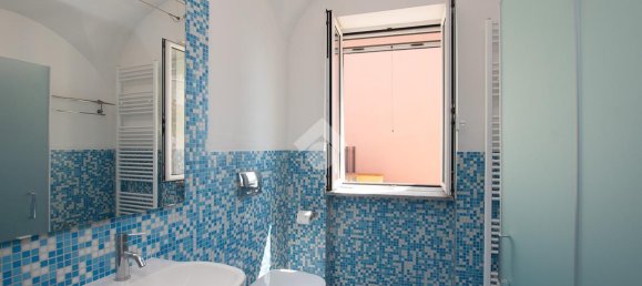 3 rooms Apartment in Magliolo, Italy No. 172332 10